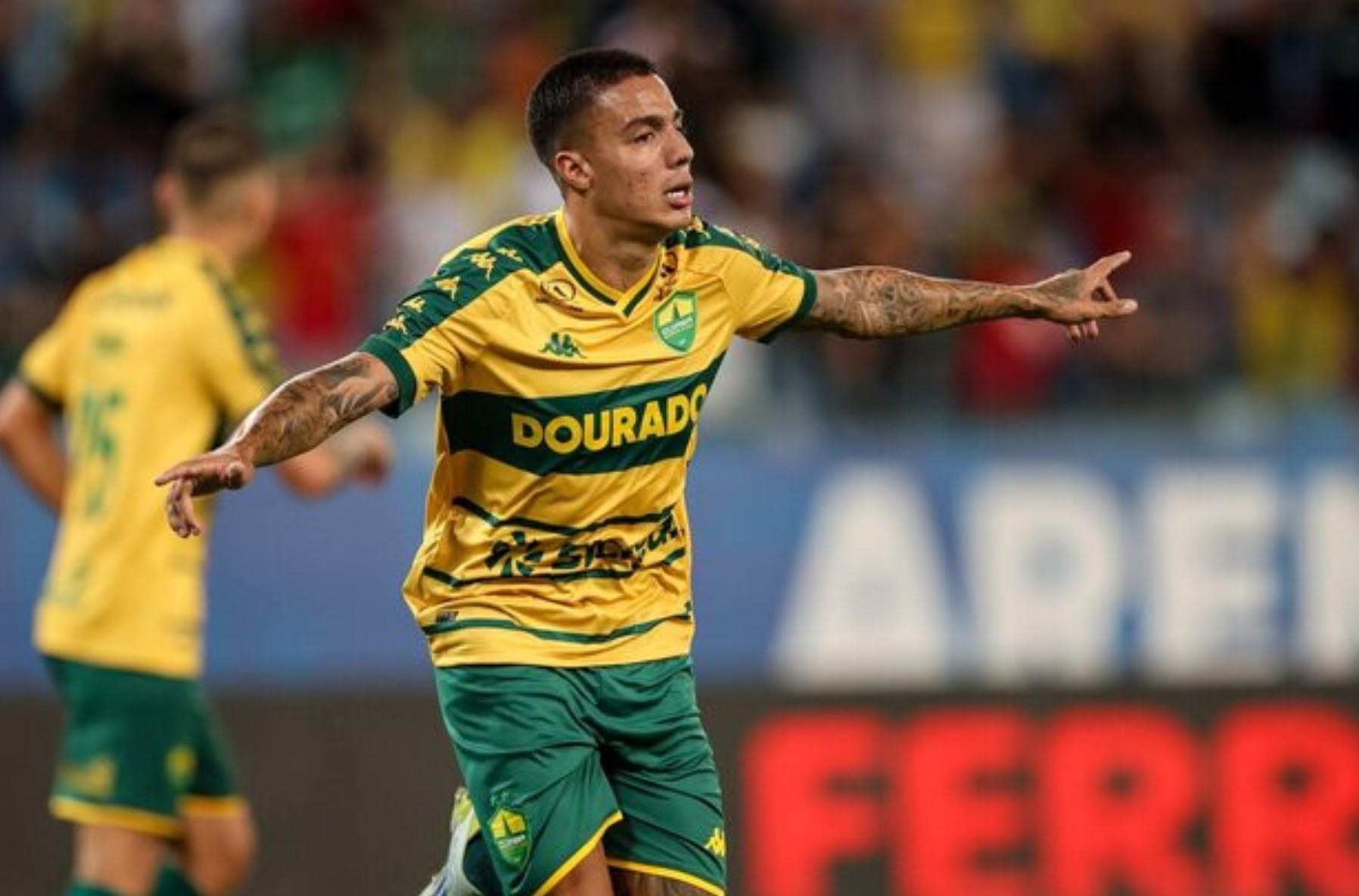 开云APP-记者:武汉三镇向巴西边锋阿尔贝托开出租借报价,含买断条款