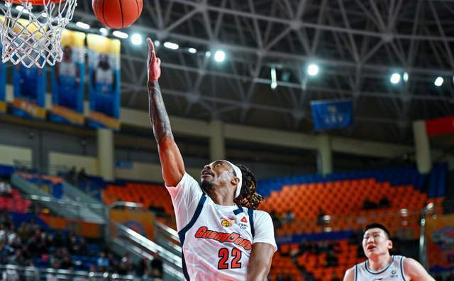 开云官网-广东遭18分逆转被打回原形!更换外援成唯一出路,杜锋该认清现实